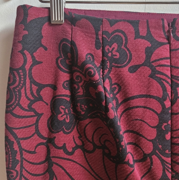 Loft Knee-Length Pencil Skirt in Women's Size 8 - Picture 14 of 16